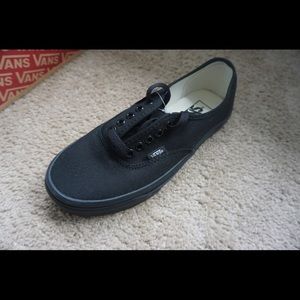 Vans authentic unisex skate shoes